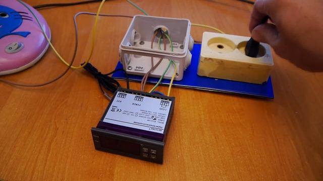 Подключение цифрового терморегулятора MH1210W 10A 220В (Для брудера) смотреть онлайн