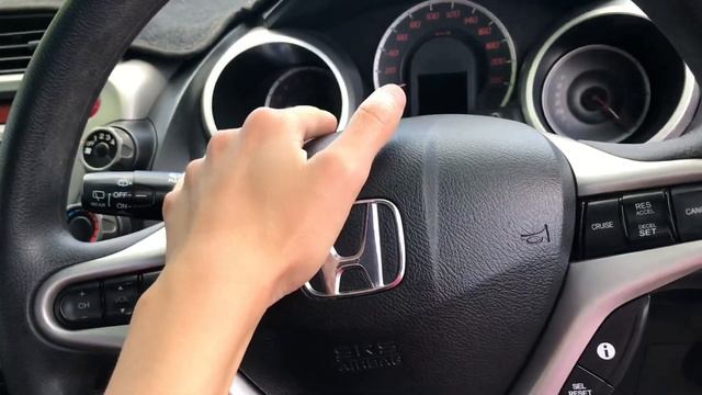 2011 Honda Jazz VTi-S Horn смотреть онлайн