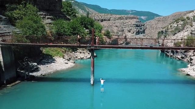 Нереальные красоты северного Кавказа смотреть онлайн