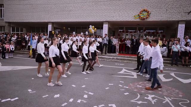 Флешмоб 2К19 11-А Володимир-Волинський ЗОШ#2 Хайпанем немножко? смотреть онлайн