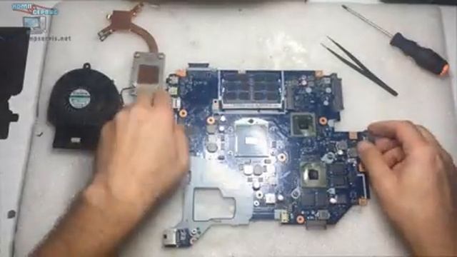 Компьютерный сервис в Барселоне. Acer Aspire V3-571G как разобрать и почистить от пыли смотреть онлайн