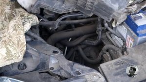 Замена воздушного фильтра в Форд Фокус 2 своими руками.