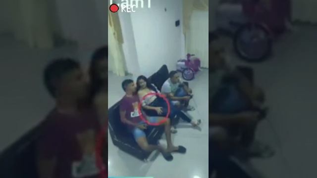 Video Viral - Pacar Ku Ngecas Dengan Teman Ku Sendiri Terekam Cctv смотреть онлайн