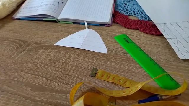 МК Как сделать подклад для вязаной шапки из флиса или трикотажа (16.10.21 г.) смотреть онлайн