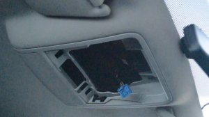 Как снять центральный плафон VW Golf MK5 / Jetta / Passat