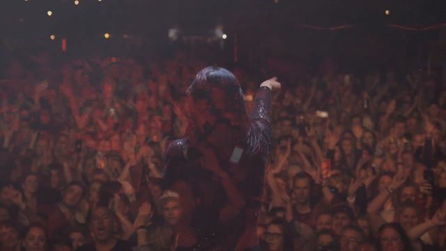 Vanessa Amorosi смотреть онлайн