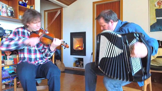 Pellikvalsen - Weekly Wednesday Waltz #28 смотреть онлайн