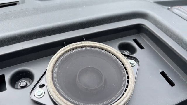 Bulletpoint Mounting Solutions in a Ford F450 смотреть онлайн