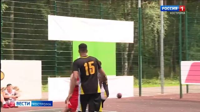 12 команд сразились за первенство в турнире по уличному баскетболу при поддержке «НОВАТЭК-Кострома» смотреть онлайн