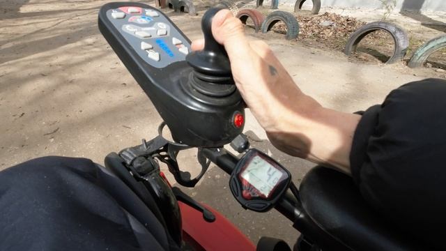 Установил велокомпьютер на Кресло-коляску Caterwil GTS5 и Эксклюзивный Велосипед в мире! смотреть онлайн