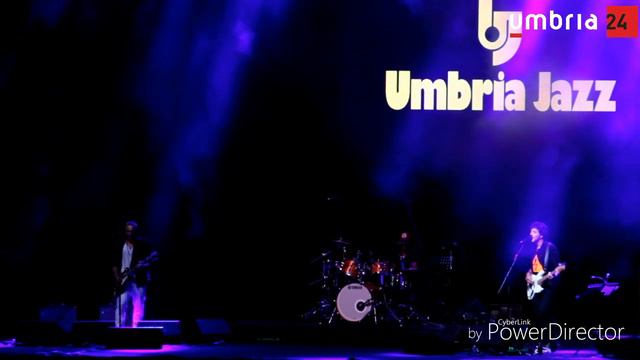 Alex Britti e Max Gazze', concertone a Umbria Jazz смотреть онлайн