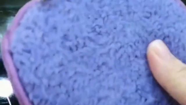 Быстрая уборка с помощью диска инволвер. Удалить пятна. отмыть фломастер. почистить белые кроссовки смотреть онлайн