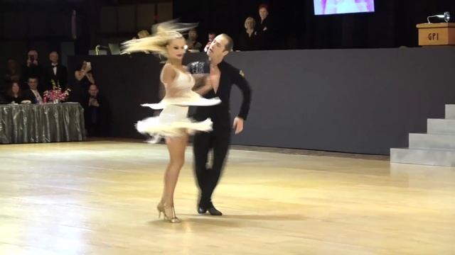 Riccardo Cocchi & Yulia Zagoruychenko - Jive смотреть онлайн