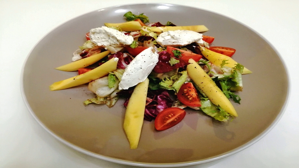 Салат с Манго и Творожным Сыром смотреть онлайн