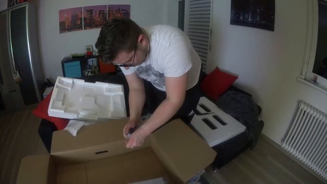 Unboxing // UHD (4K) Monitor // Samsung (HD) смотреть онлайн