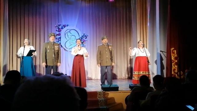 ансамбль казачьей песни "Широко поле" ВЬЮН НАД ВОДОЙ смотреть онлайн