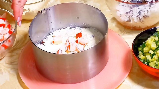 Салат Суши с крабовыми палочками