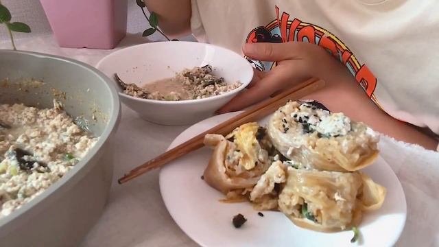 Sub]VLOG?치즈 듬뿍 감자피자 ?토핑빵빵 사각김밥 만드는 자취생 브이로그 ? 두부들깨탕, 양배추 비빔밥으로 건강한 식단 관리하기?해외 소설책에 빠진 일상