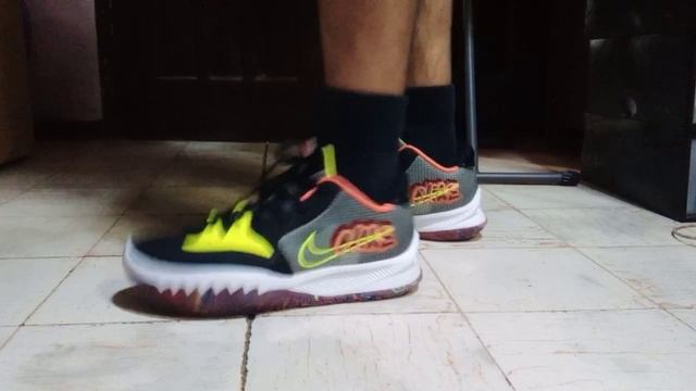 Nike Kyrie Low 4 Graffiti Multi Color Fake vs Legit смотреть онлайн