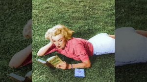 МЕРИЛИН МОНРО И ЕЕ ЛЮБИМЫЕ КНИГИ