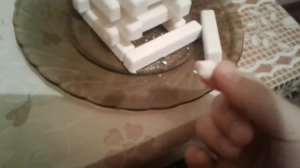 Ем (канцелярский) мел: Eating chalk