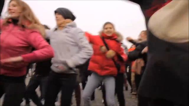 "По деревне" мороз петухам! смотреть онлайн