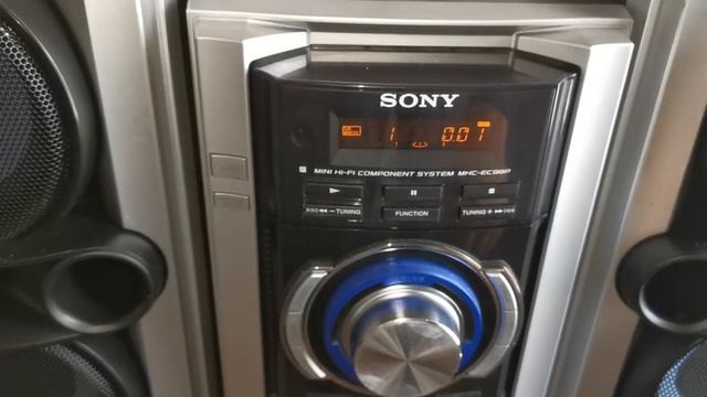 SONY HCD-EC98P 3 Disc CD Hifi Receiver (430W RMS) смотреть онлайн