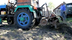 Самодельный мини трактор + самодельная фреза.Вспашка поля