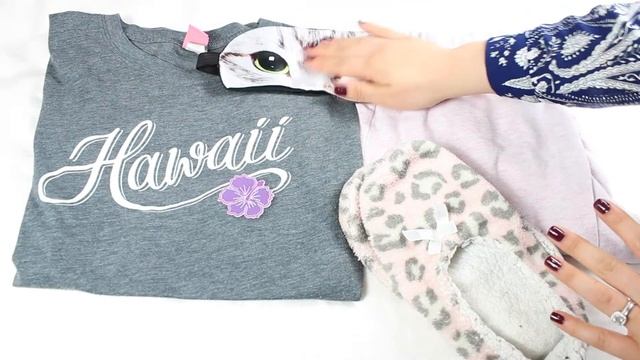 Packing with hand luggage ONLY! | Sam Loves смотреть онлайн