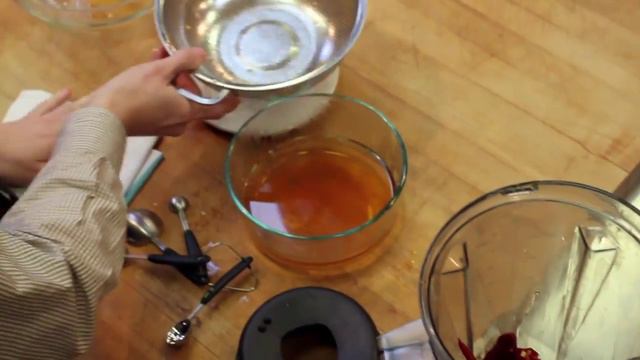 Приготовьте острый соус сами