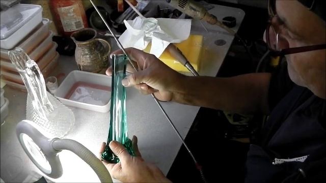 HOW TO REMOVE BLOOM STAINS (SICK GLASS) FROM DECANTERS & VASES смотреть онлайн