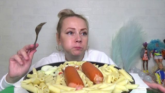 МУКБАНГ МАКАРОНЫ С САРДЕЛЬКАМИ, САЛАТ ИЗ МОРСКОЙ КАПУСТЫ///Mukbang еда на камеру/не АСМР/