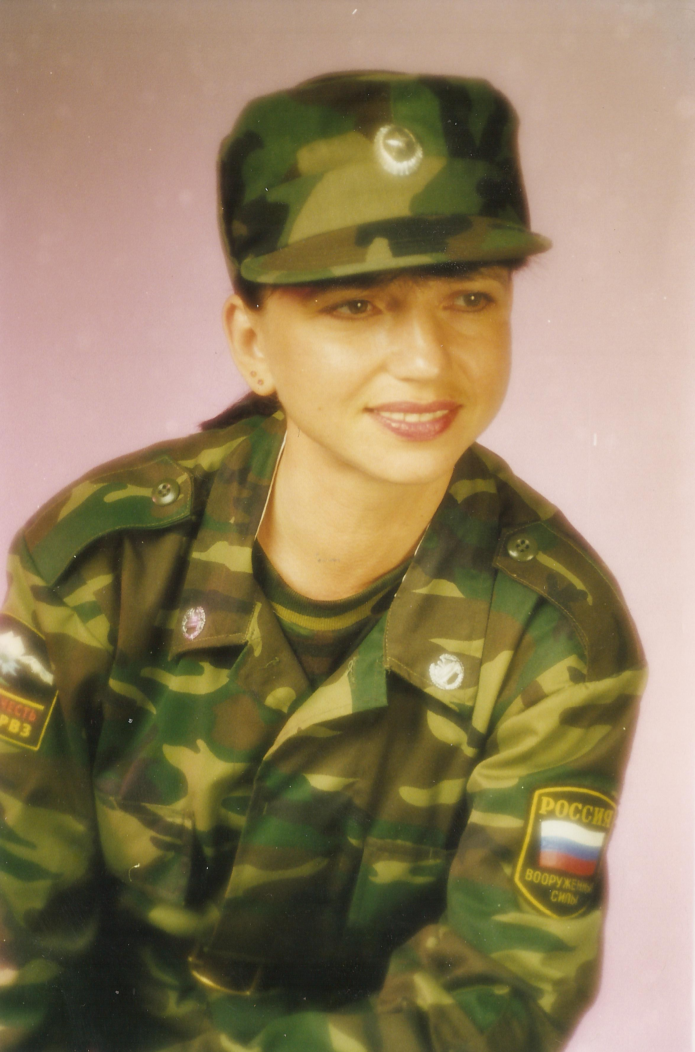 Я - младший сержант в отставке.