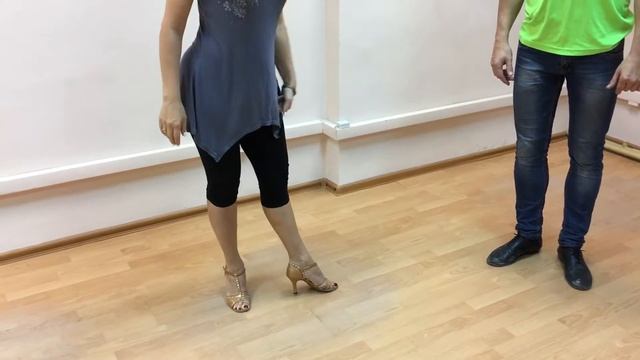 Бачата шаг для продолжающих смотреть онлайн