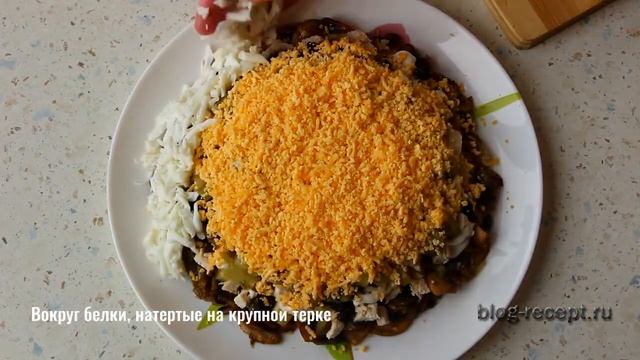 САЛАТ "БЕРЕЗКА" с КУРИЦЕЙ, огурцами и черносливом смотреть онлайн