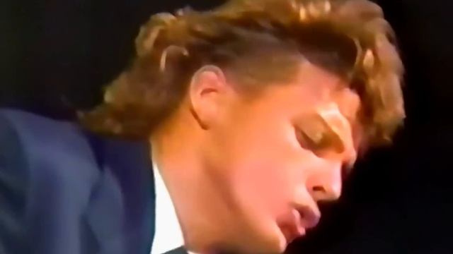 Luis Miguel - La Incondicional (1988)