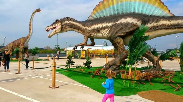 Kids euro show серия 6 ДЕНЬ РОЖДЕНИЯ OZAS DINO PARK Парк Динозавров Детские развлечения смотреть онлайн