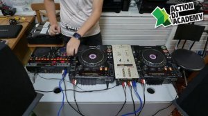 Как стать Диджеем.  Сведение трека на  вертушках Pioneer cdj-1000 | Dj Lum - Action Dj Academy