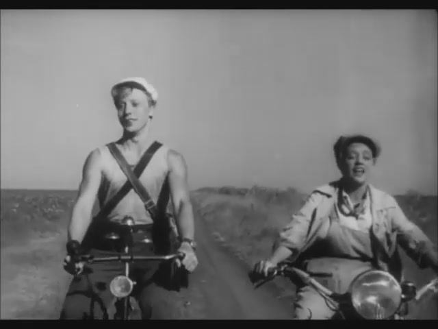 Аккуратный почтальон – Песня Харитоши из кф Трактористы смотреть онлайн