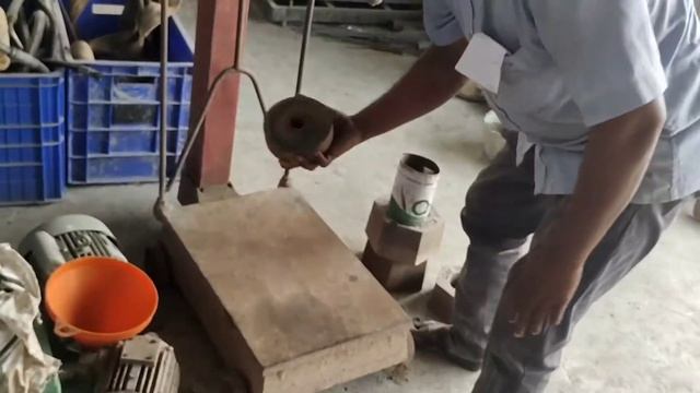 How to use manual scale / working of mechanical weighing scale / mechanical scale 300 kg capacity смотреть онлайн