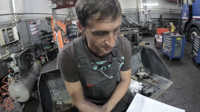 Кран Palfinger PK15002. Ремонт гидравлики. Москва