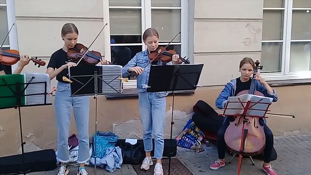 ГОРОД У РЕКИ  ВИЛЬНИ !!! Ви́льнюс (Vilnius) СТОЛИЦА И КРУПНЕЙШИЙ ГОРОД ЛИТВЫ !!