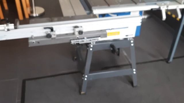 Scheppach Ts 2100 Kompakte Tischkreissäge 1,8 KW 400V Mit Schiebeschlitten, Tischververbreiterung