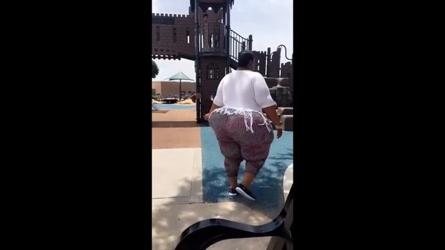 SSBBW EBONY WIDE HIPS AND MEGA BOOTY смотреть онлайн