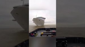 РАБОТА ВИНТОВ КОРАБЛЕЙ. ОЧЕНЬ СТРАШНО.