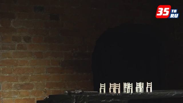 Вопросом предназначения женщины задался Камерный театр Вологды смотреть онлайн