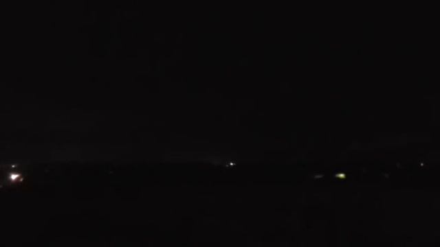 29\05\16\Таймлапс ночных молний(Timelapse night storm far) смотреть онлайн