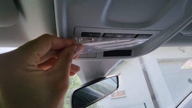 Opel / Vauxhall Grandland - INTERIOR OVERHEAD CEILING READING LIGHT BULB REPLACEMENT / REMOVAL