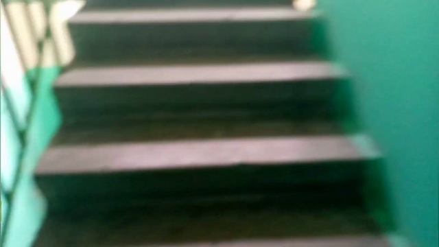 Новый лифт в доме серии 111-90 в плохом состоянии! МЛМ-2008 г.в., ул. Хользунова, д. 96, 3 подъезд. смотреть онлайн