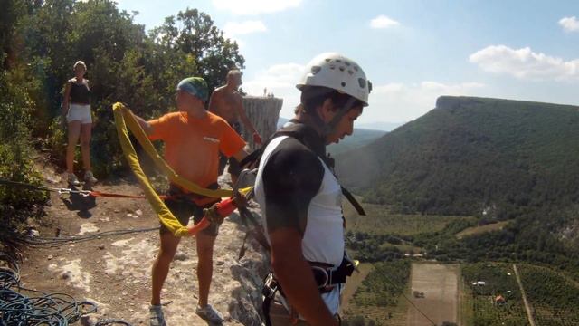 Прыжки в Качи-Кальоне (АР Крым, Бахчисарай)_14-15 июля смотреть онлайн